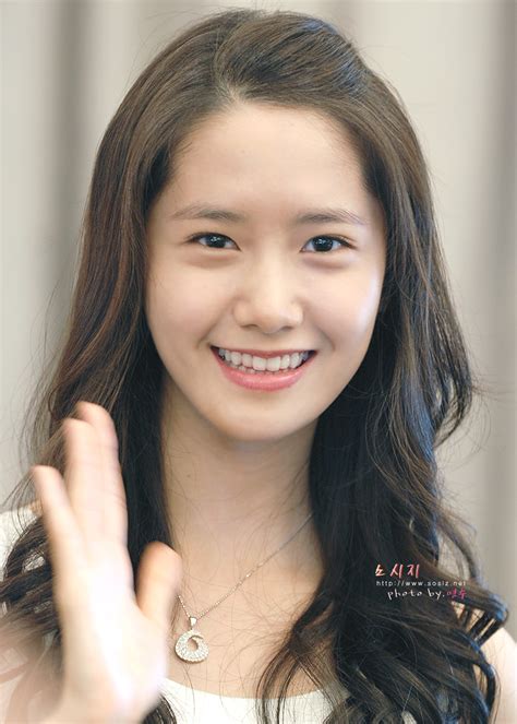 yoona .